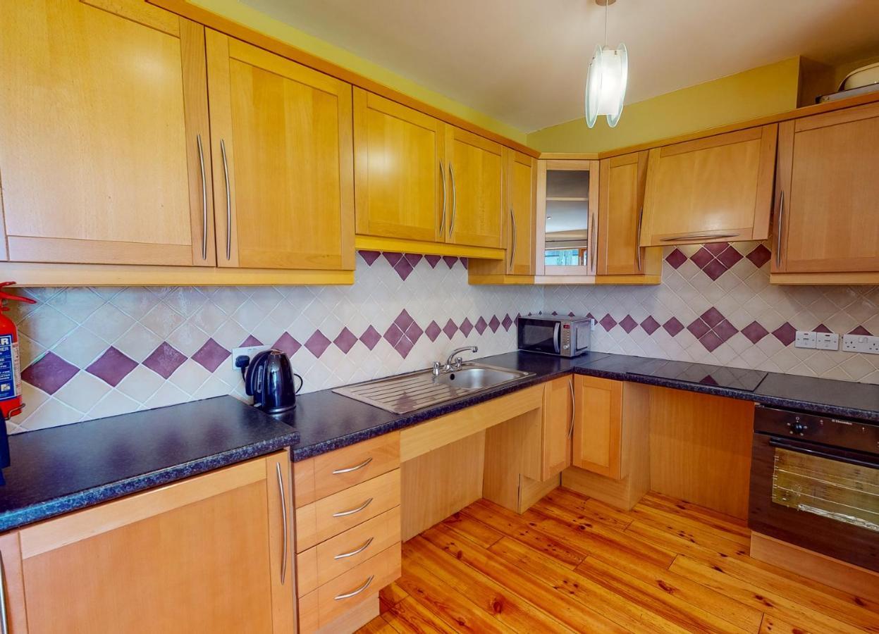 Courtyard 4 Bed By Trident Homes Holiday home