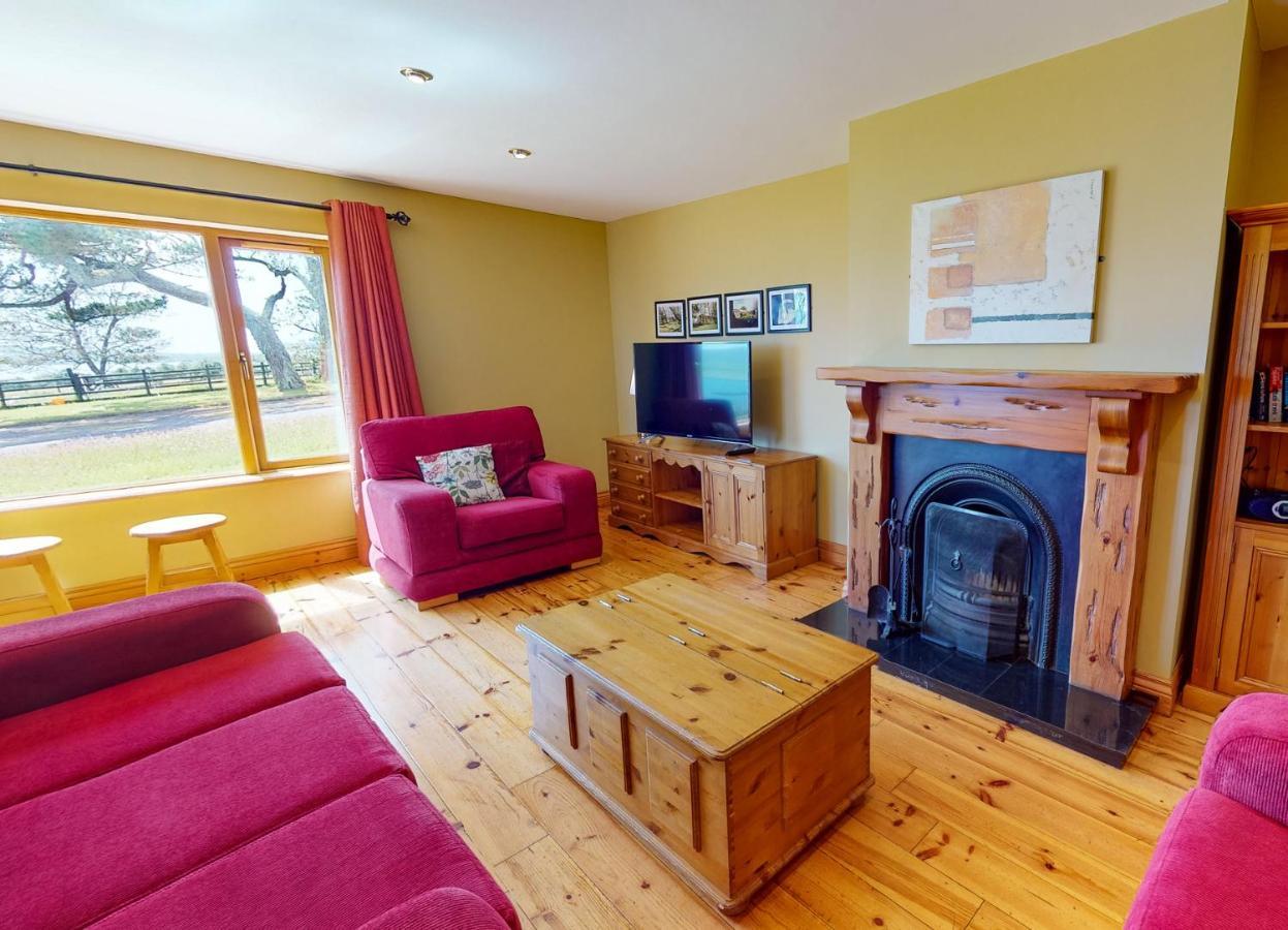 Courtyard 4 Bed By Trident Homes Holiday home *